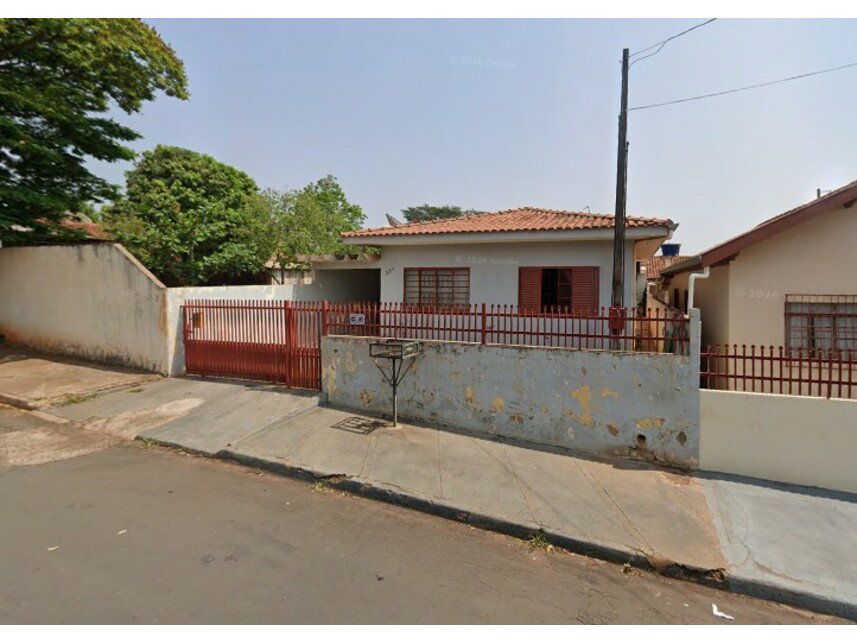 Casa com 2 quartos, 1 banheiro e 79,53m² construídos