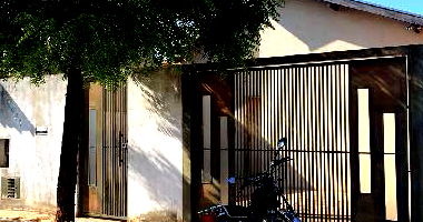 Casa aconchegante 54,53m² com terreno amplo 194m²