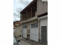 Casa com 4 quartos, 4 banheiros, 20m² em Camaçari - BA