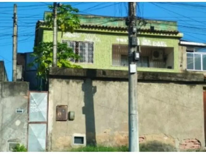Sobrado em Leilão com 98m² Construída em Laranjal, São Gonçalo/RJ