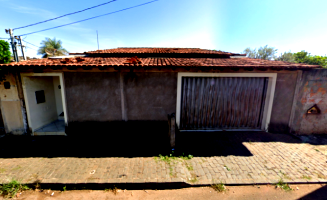 Casa com terreno de 250m², 1 quarto, 1 banheiro, desocupada