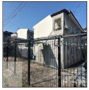 Casa com 2 quartos, 1 banheiro e 1 vaga de garagem