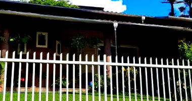 Casa com 1 pavimento e 179,8m² em terreno de 476,83m²