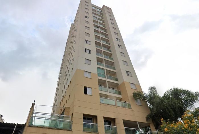 Apartamento 2 dorm., 1 vaga, 61m², desocupado, varanda
