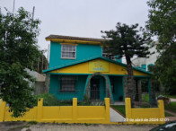 Sobrado com 166m² e Terreno de 1.306,80m² no Centro