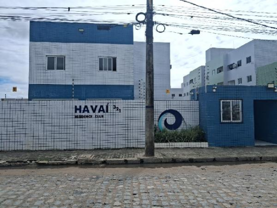 Apartamento com 2 Quartos e Varanda em João Pessoa