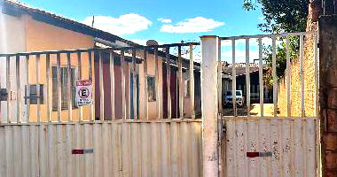 Casa com 2 quartos, 1 banheiro, 1 vaga e 54m² construída