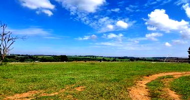 Área de Terras de 48.400m² na Fazenda São Carlos