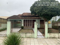 Casa em leilão com 3 quartos e 2 banheiros