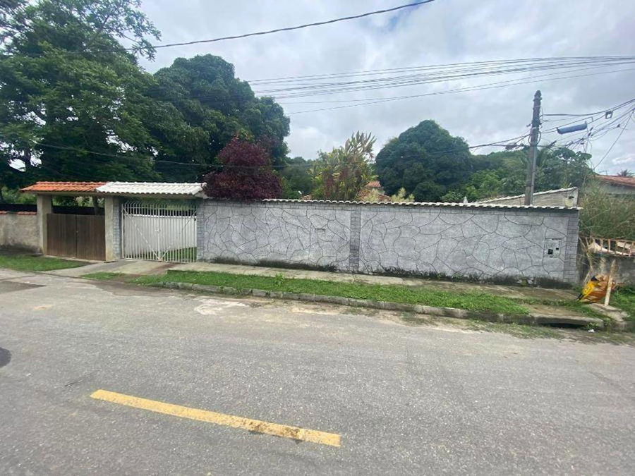 Casa Padrão Ocupada com 2 Quartos e 2 Banheiros