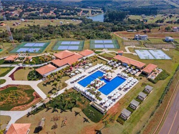 Terreno de 450 m² no Ninho Verde II Eco Residence