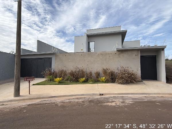 Casa com 3 quartos e 310m² em Jaú/SP