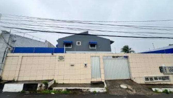 Casa em condomínio com 2 quartos e 3 banheiros, ocupada, 81,6 m²