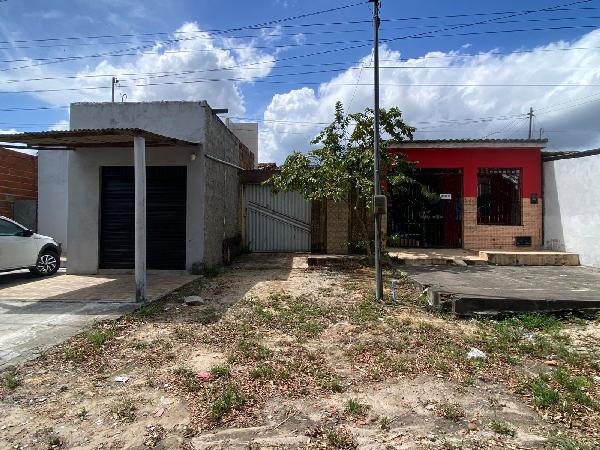 Casa com 2 quartos, 1 vaga de garagem, 48,53 m²