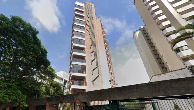 Apartamento 240 m², 3 vagas
