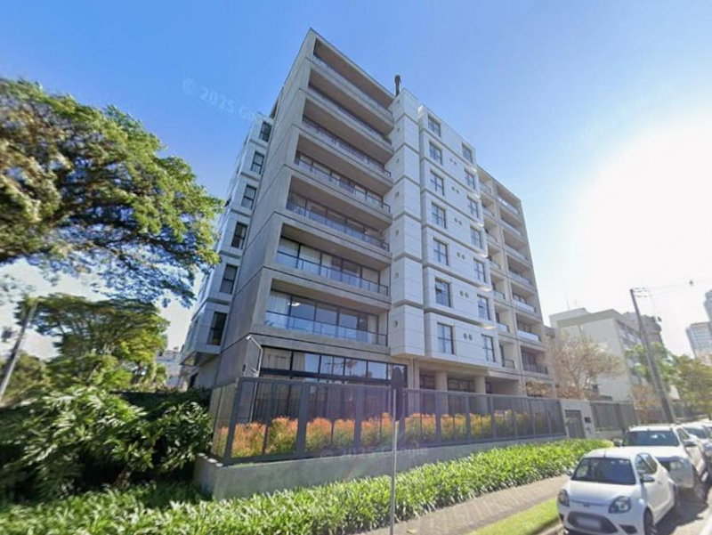 Apartamento com 165m² e 2 vagas no Bairro Cabral