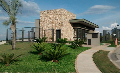 Terreno 490,79m² em Condomínio Fechado com Excelente Localização