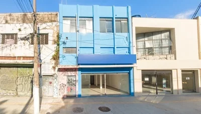 Prédio comercial e residencial com 565 m² e usufruto