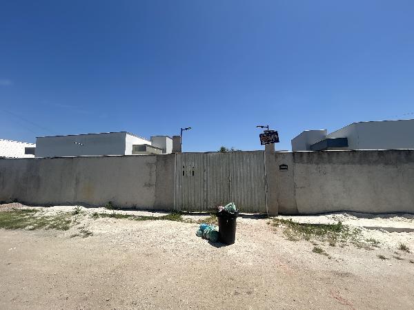 Casa em Mage com 2 quartos e 53m² de área privativa