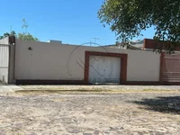 Casa com 2 quartos e 1 banheiro, 144,48m², ocupada
