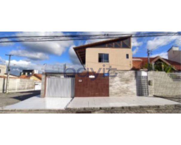 Casa residencial com 2 quartos, 1 banheiro, 103m² construída