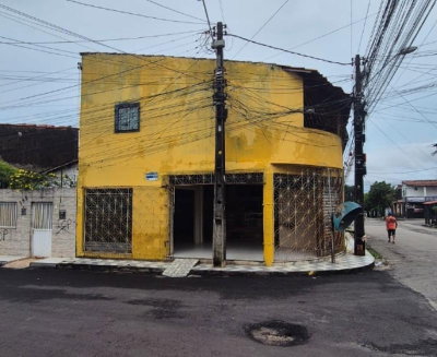 Casa 320m² Ocupada em Terreno de 160m²