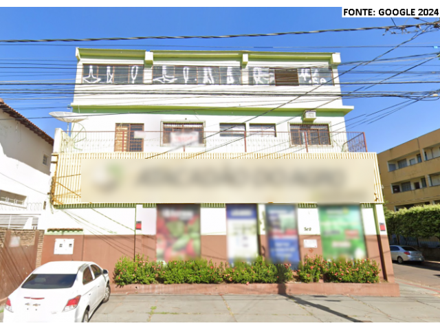 Edificação comercial com 581,50m² em bom estado