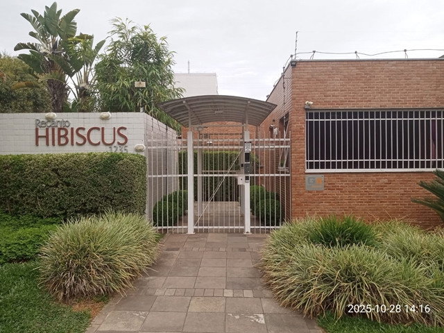 Apartamento com 262,48m² em Condomínio Solar dos Hibiscus -