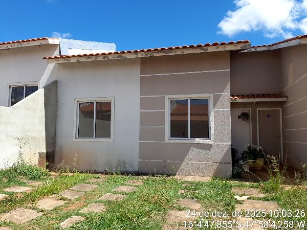 Casa 2 Quartos com Garagem em Valparaíso de Goiás - 44,61m²