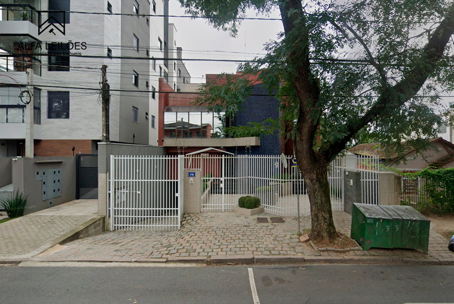 Imóvel Comercial com 857m² em Curitiba/PR