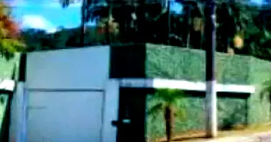 Casa em Leilão com Amplo Terreno e Construção - Mairiporã/SP