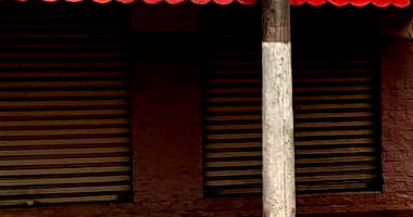 Casa mista com 3 quartos, 2 banheiros e 2 vagas, 227,80m² construída