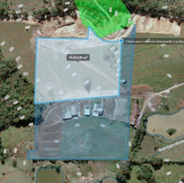 Terreno amplo 12.557,95m² com nascentes e servidão, desocupado
