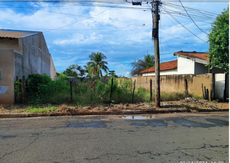 Terreno em Jardim Araguaia com 360m² em Fernandópolis/SP