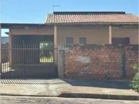 Casa em leilão com 490m² de terreno e 54m² construída
