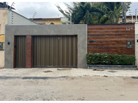 Casa com 162,36m² e terreno de 240m², desocupada