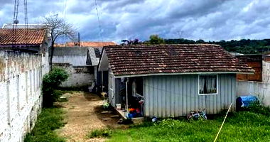 Terreno com 2 Benfeitorias em Fazenda Rio Grande/PR