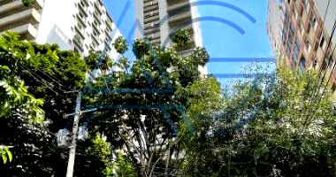 Apartamento 71 com 2 vagas, 190m² útil, depósito, desocupado