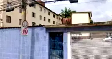 Apartamento 1º pavimento, 42m² útil, 1 banheiro, ocupado