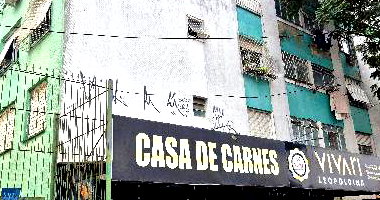 Apartamento 2 Quartos com Área de Serviço em Porto Alegre