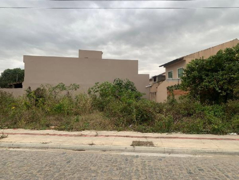 Terreno em Campos dos Goytacazes com 155,59m²