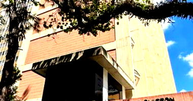 Apartamento Espaçoso com 3 Quartos no Itaim Bibi