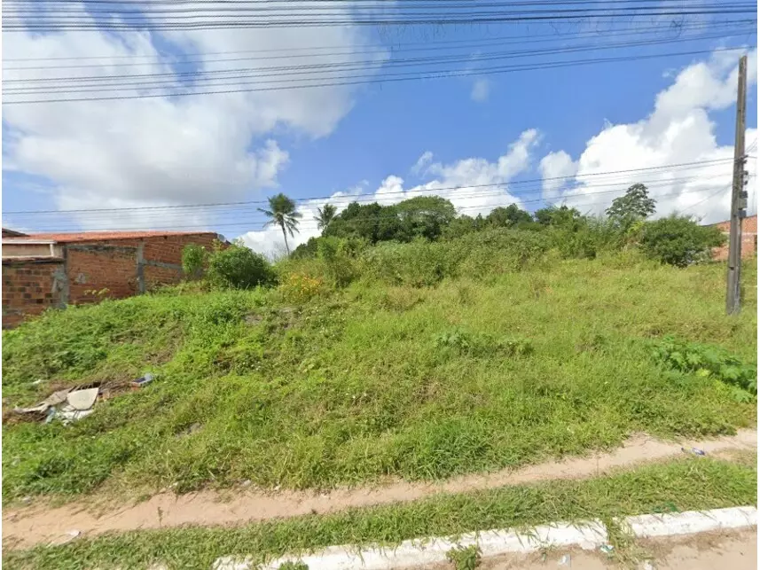 Terreno Urbano Desocupado com 4.004,15m² em Mangalô