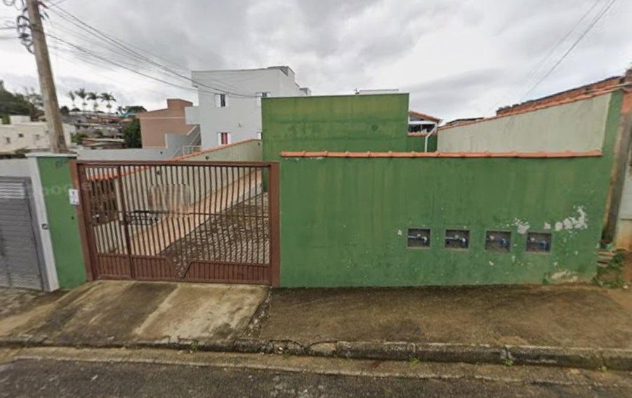 Casa Ocupada em Mogi das Cruzes com 2 Quartos e 64m²
