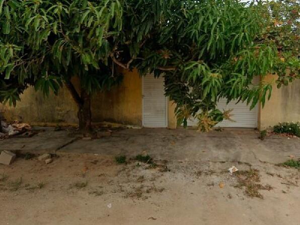 Casa com 1 quarto e 1 banheiro, 203,94m² construídos, desocupada