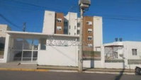 Apartamento Padrão com 1 Vaga em Bagé - RS
