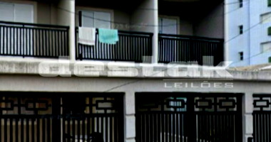 Casa em Condomínio com 2 Quartos e 1 Vaga em Praia Grande/SP