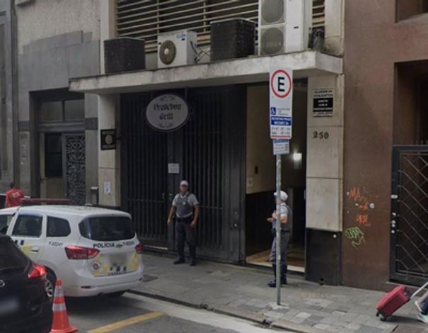 Conjunto de Escritório - Edifício Rio - Sé - A.U. 99,40m²