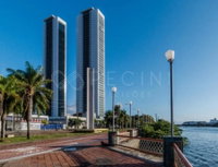 Apartamento com 4 suítes, 3 vagas e 173m² privativos no Edifício Jardins da Aurora