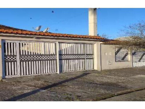 Casa Ocupada com 140m² de Construção em Peruíbe/SP
